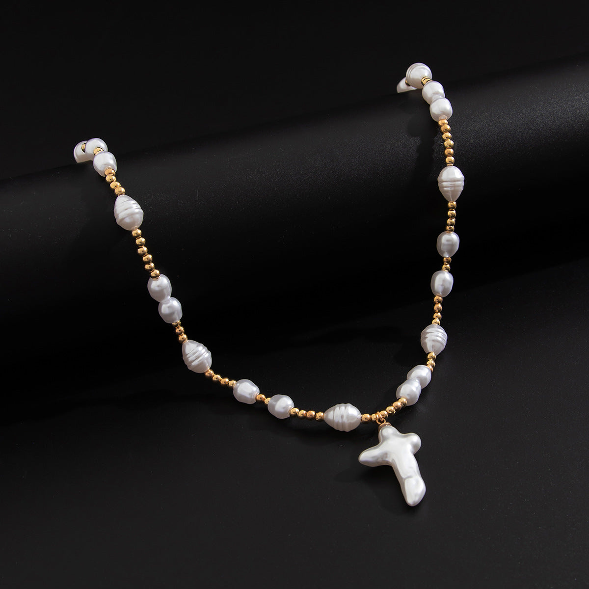 Pearls&Cross Necklace